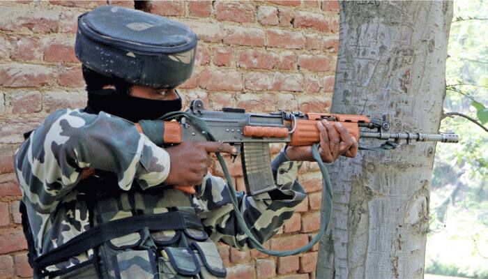 Two terrorists killed in encounter in Dangerpora area of Jammu and Kashmir&#039;s Pulwama; locals resort to stone-pelting