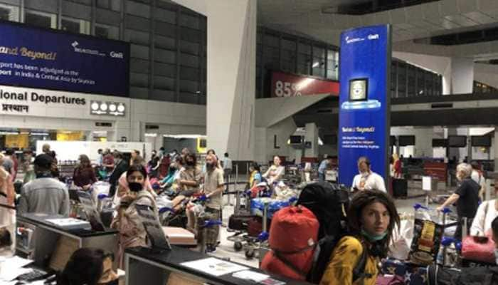 Over 270 Russians stranded in India fly back amid coronavirus COVID-19 lockdown