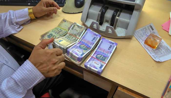 Indian Banks' Association introduces new norms till May 11 to withdraw money from banks amid coronavirus COVID-19 lockdown
