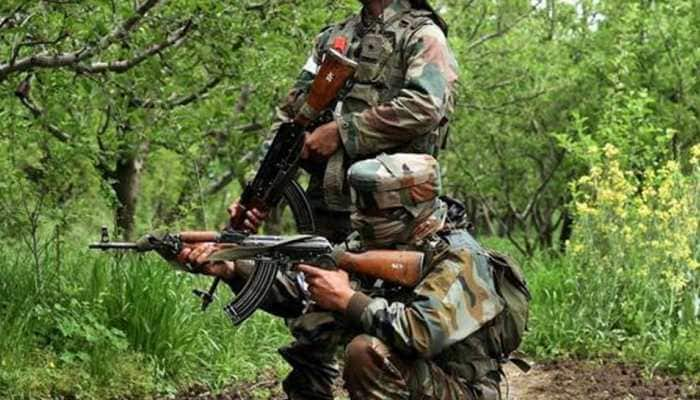 Indian Army traps terrorists inside house in J&amp;K&#039;s Handwara, encounter on