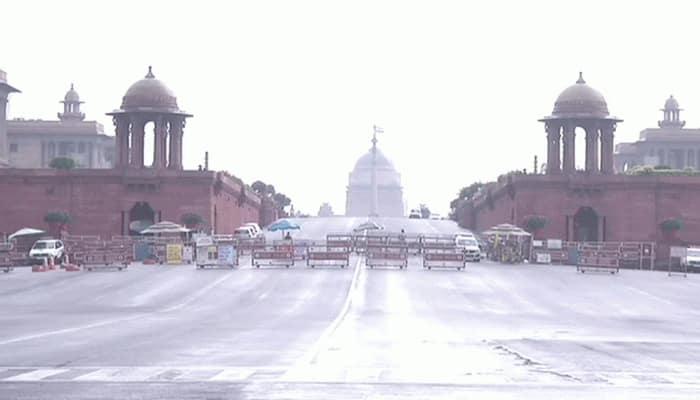 Rainfall lashes parts of Delhi-NCR, temperature likely to fall