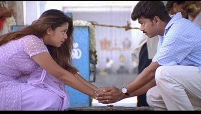 South Stars Vijay And Jyothika S Kushi Trends On Twitter For This Reason Regional News Zee News Abbas, mandy moor, kanja karuppu, kadhal thandapani, suman shetty, tanu raj, murali sharma. south stars vijay and jyothika s kushi