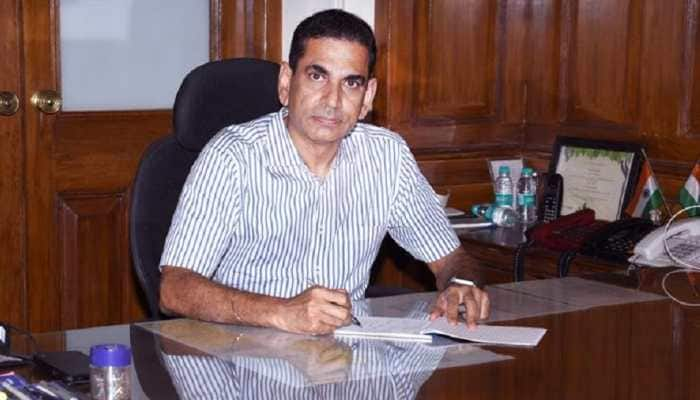 New Brihanmumbai Municipal Corporation chief Iqbal Singh Chahal takes official charge