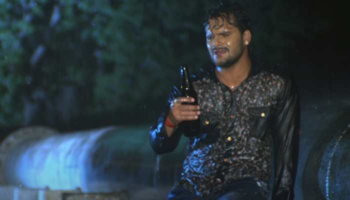 Khesari Lal Yadav-Rani Chatterjee's Bhojpuri heartbreak song 'Dushman Banal Zamana' goes viral - Watch
