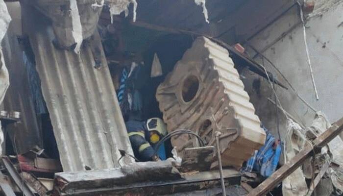 Building collapses in Mumbai's Kandivali, 14 rescued, no casualty reported