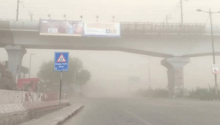 Sandstorm, rain bring temperature down in Delhi, NCR