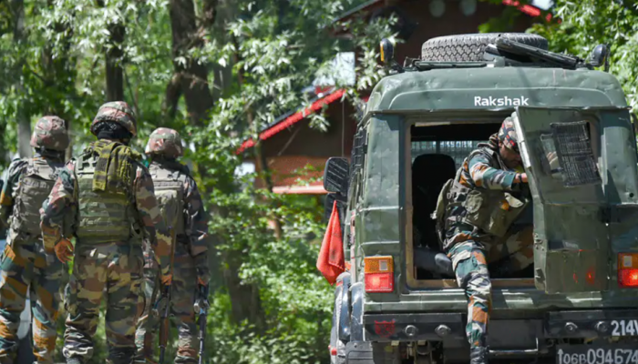 Encounter in Jammu and Kashmir&#039;s Kulgam gets over, terrorists escape in night