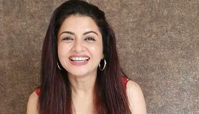 Kangana Ranaut is extremely respectful, and greeted me on sets: Bhagyashree on 'Thalaivi' co-star