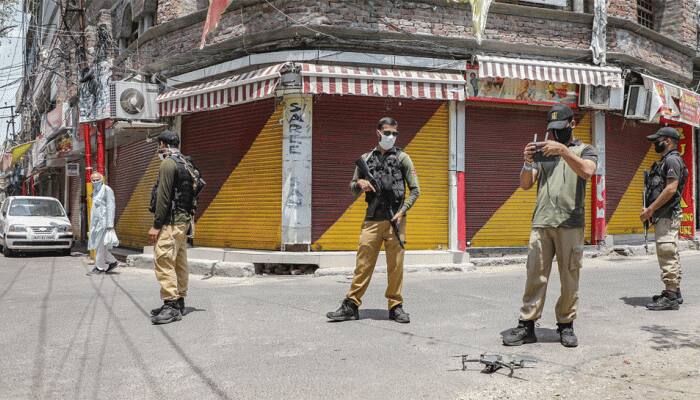 5 men linked to Lashkar-e-Toiba arrested in Jammu and Kashmir&#039;s Budgam; hideout busted, arms and ammunition recovered