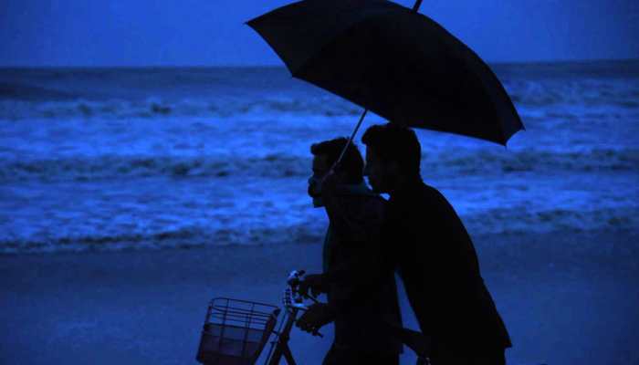 Cyclone Amphan to make landfall on May 20, West Bengal, Odisha evacuate lakhs of people