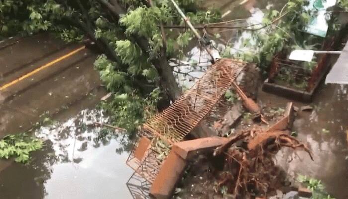 PM Narendra Modi undertakes aerial survey of Cyclone Amphan-hit areas in West Bengal, to hold meeting with CM Mamata Banerjee