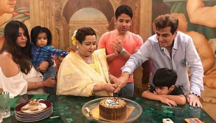 Jeetendra on son Tusshar Kapoor: I was not even 1 per cent of what he is as a father