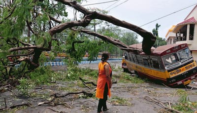 Heavy rains to lash parts of West Bengal in next 48 hrs; Mamata Banerjee likely to visit South 24 Parganas today