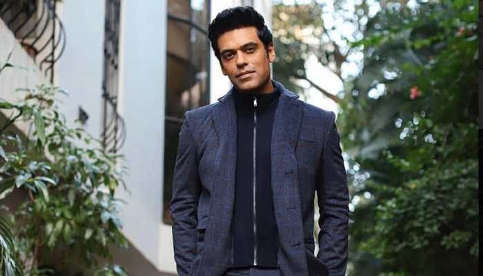 Four More Shots Please actor Samir Kochhar celebrates 'Quarantine Birthday!