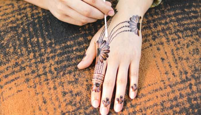 Mehndi designs for Eid-ul-Adha 2021: Latest trendy henna art, DIY Arabic  pattern - Hindustan Times