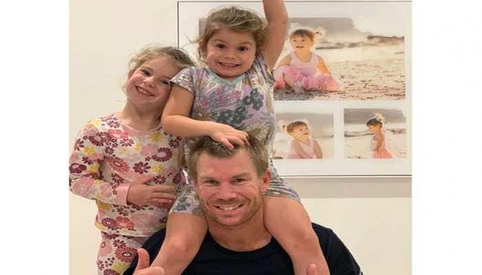 David Warner bakes a cake with daughters in new TikTok video--Watch David Warner bakes a cake with daughters in new TikTok video--Watch