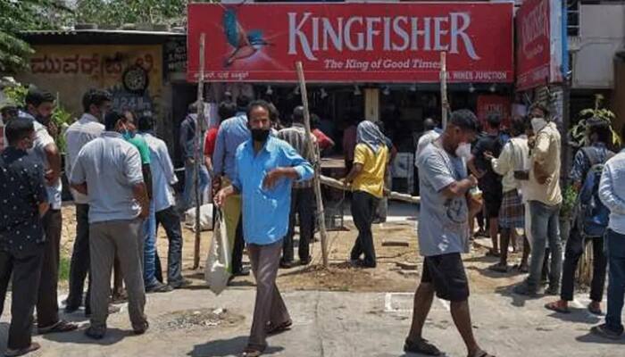 Delhi government justifies levying Corona fee on liquor in High Court, seeks dismissal of plea