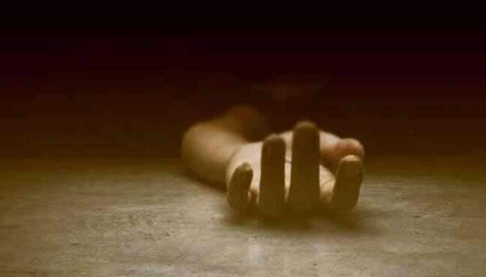 Wife immolates self after husband refuses to buy smart phone in Delhi