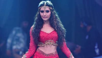 TV star Karishma Tanna dancing to Deepika Padukone's 'Ang Laga De' song in this throwback video will leave you smitten by her moves - Watch 