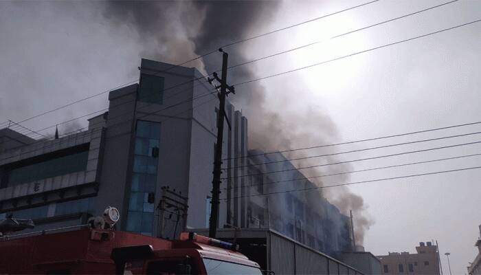 Fire breaks out at a factory in Uttar Pradesh&#039;s Noida, 16 fire tenders rushed to spot