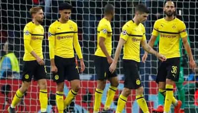 Jadon Sancho's hat-trick keeps Borussia Dortmund in Bundesliga title hunt