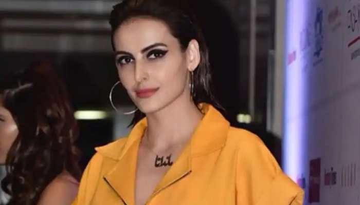 Entertainment news: Mandana Karimi reveals she got injured while practising pole dance for new web series