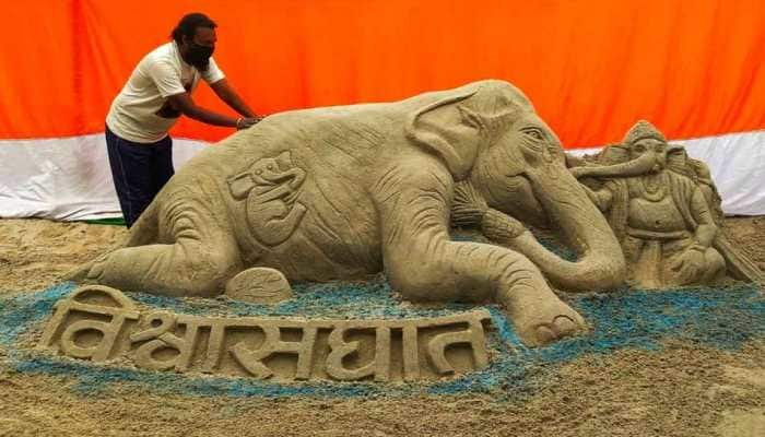 Artist from Bihar&#039;s Chhapra makes sand art seeking justice for dead Kerala elephant 