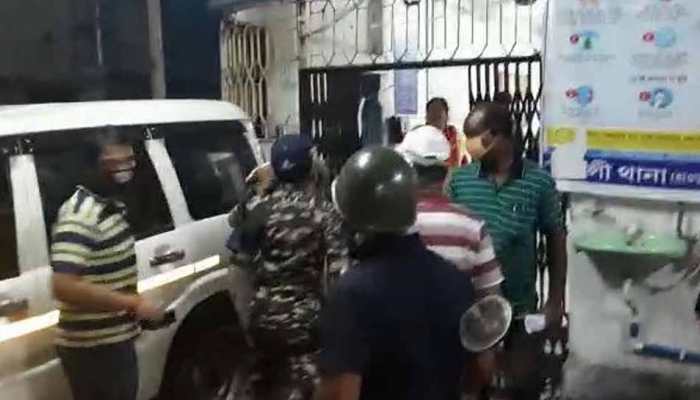 Several people injured as TMC-BJP workers clash in Howrah; police resorts to lathicharge