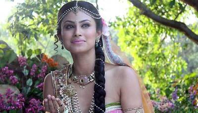 Trending: Mouni Roy's on-set pic as Devi Sati from 'Devon Ke Dev...Mahadev' is going viral!