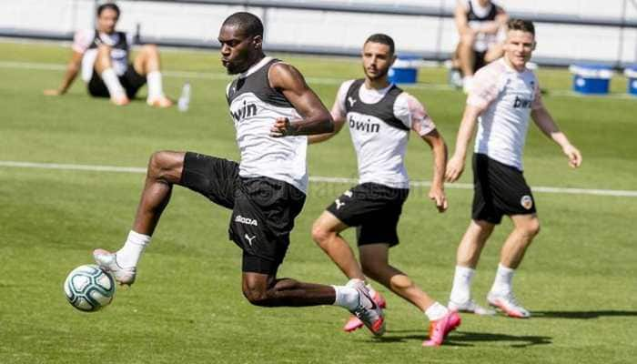  Valencia held to 1-1 draw by 10-man Levante in La Liga clash