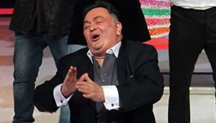 Amitabh Bachchan remembers Rishi Kapoor, says he was &#039;simply unbeatable&#039;