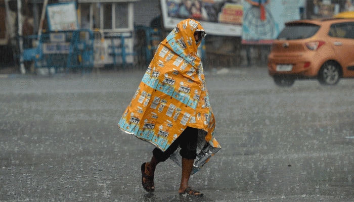 Heavy rain lashes parts of Delhi-NCR, brings respite from scorching heat; waterlogging in Mandi House