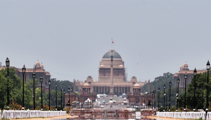 Delhi on high alert following terror threat; Intelligence agencies warn 4-5 terrorists sneaked from J&amp;K on truck