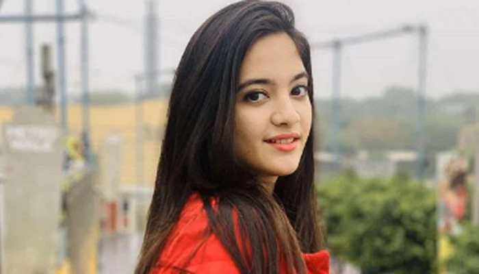 Popular TikTok star Siya Kakkar dies by suicide at 16, netizens ...
