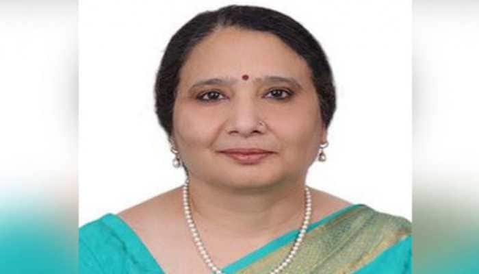 Parminder Chopra takes charge as director (finance) at Power Finance Corporation