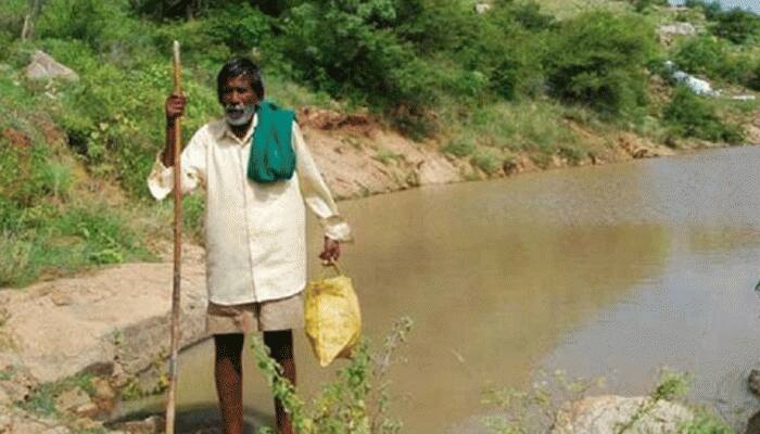 KSRTC honours Karnataka’s ‘Lake Man’ Kaamegowda with free lifetime bus pass