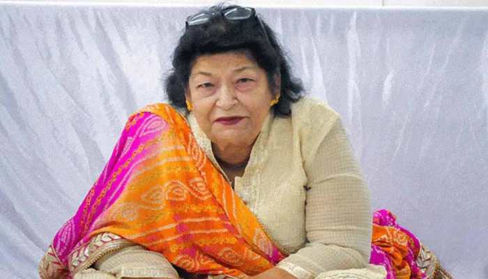 Saroj Khan, legendary Bollywood choreographer, dies of cardiac arrest in Mumbai at 71