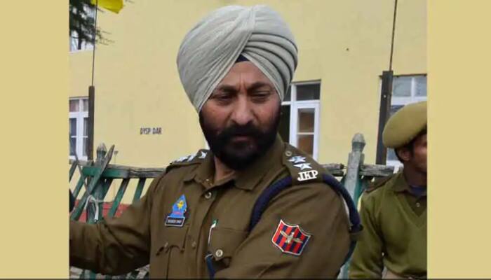 NIA files Chargesheet against ex-J&amp;K DSP Davinder Singh, 5 others under UAPA 