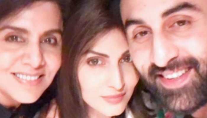 Ranbir Kapoor and Riddhima make Neetu Kapoor&#039;s birthday special. See pics