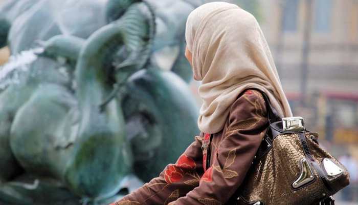 Muslim woman in US alleges Target Starbucks barista wrote 'ISIS' on her cup, files discrimination charge
