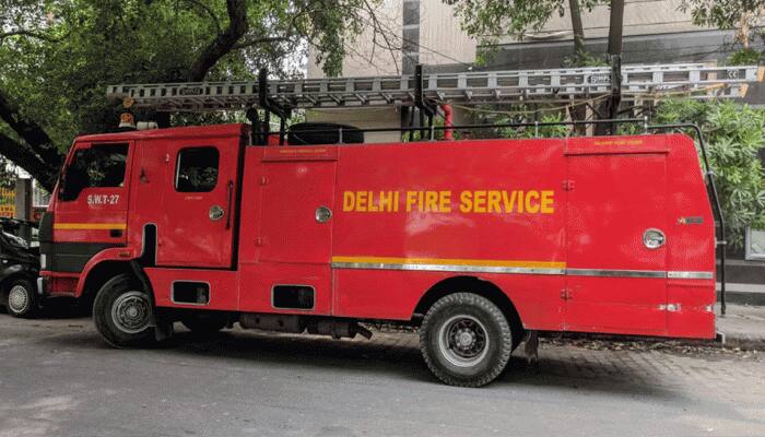 Fire at Delhi&#039;s Daryaganj area, one person killed