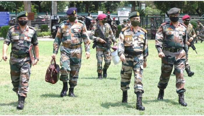 Indian Army Chief General MM Naravane visits forward areas in Jammu-Pathankot region, reviews current security situation
