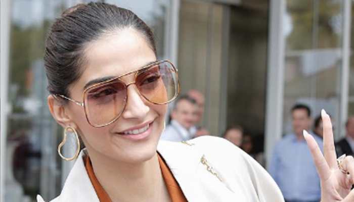 Sonam Kapoor flies off to London amid coronavirus COVID-19 pandemic