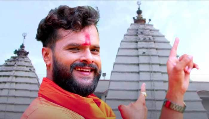 Khesari Lal Yadav&#039;s new 2020 Kanwar Geet &#039;Musukrahiya Aap Devgharh Mein Hai&#039; with Anamika Jha hits YouTube - Watch