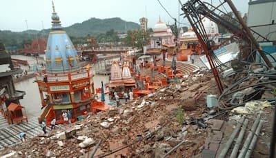 Lightning strikes Haridwar's Har Ki Pauri; wall collapses, transformer damaged