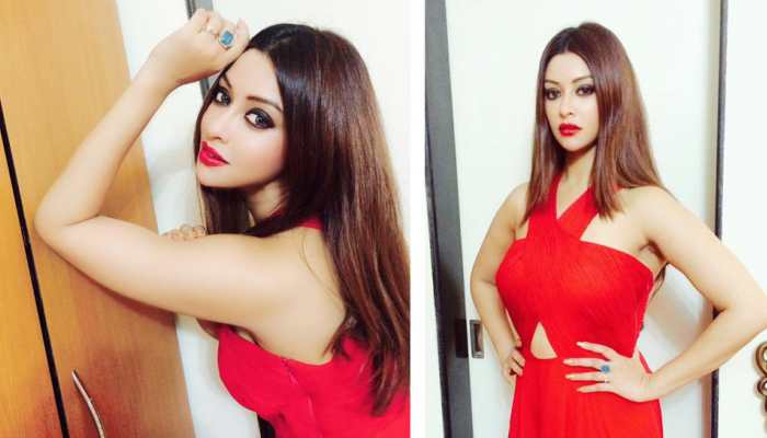 Patel ki Punjabi fame film Payal Ghosh hits back at people mocking the South Indian film industry