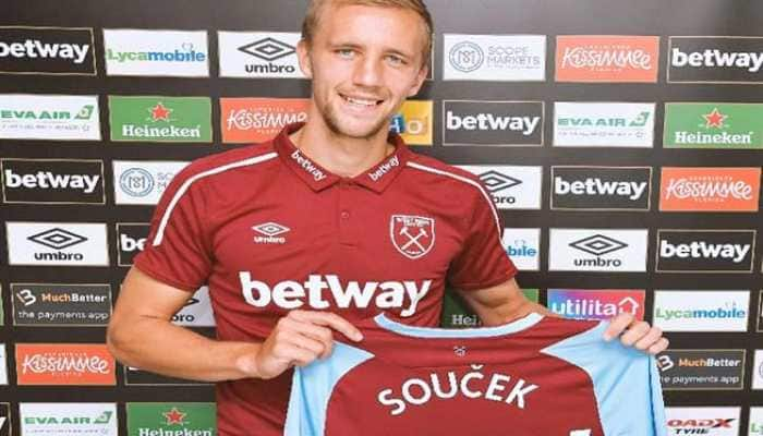 West Ham United Rope In Midfielder Tomas Soucek On Four Year Deal Football News Zee News