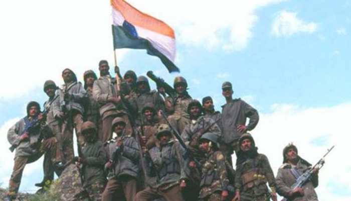 Sachin Tendulkar, Virat Kohli pay tribute to soldiers on Kargil Vijay Diwas