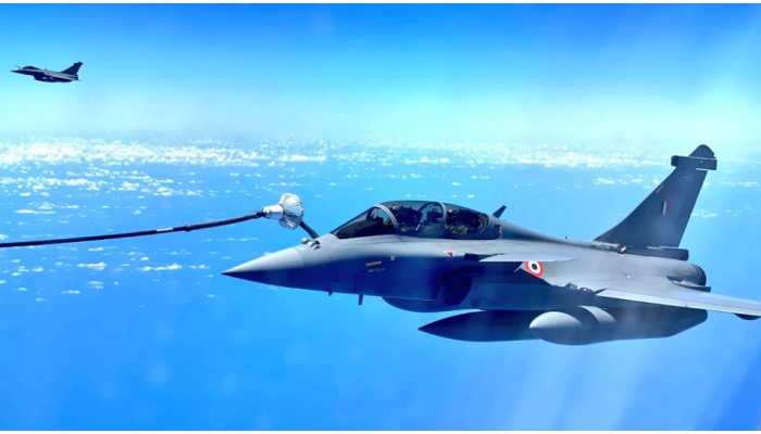 IAF Rafale jets get mid-air refueling at 30,000 feet; check pics