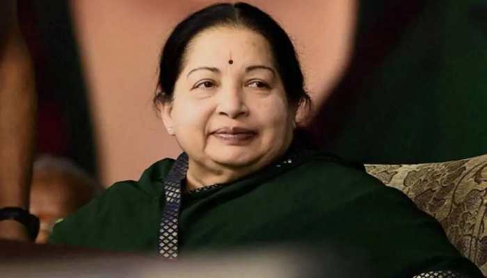 Movable properties of J Jayalalithaa: 601 kg Silver, 4.3 kg Gold, 10000 apparel, 8300 books and more!